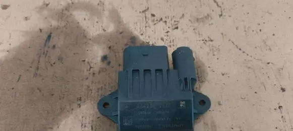 Mercedes-Benz ML W164 Glow plug pre-heat relay A6429007801