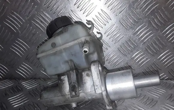 Opel Zafira A Master brake cylinder 32066734