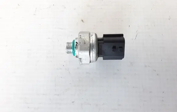 Renault Captur Air conditioning (A/C) pressure sensor 921366801R