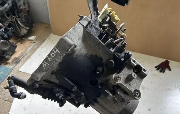 Citroen DS3 Manual 5 speed gearbox 9680886610 20392611