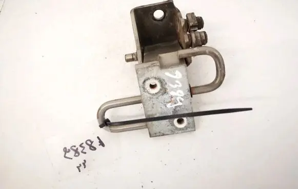 Audi A6 S6 C6 4F Rear door lower hinge 8e0833412