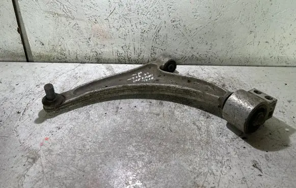 Opel Insignia A Front lower control arm/wishbone