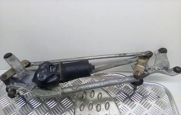 Nissan Primera Front wiper linkage and motor 28810AU310