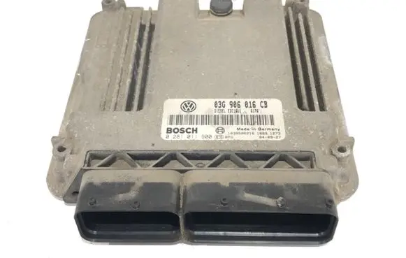 Volkswagen Golf V Engine control unit/module ECU