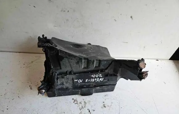 Toyota Avensis T270 Fuse box set 8266205150