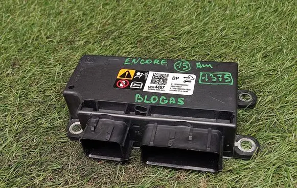 Buick Encore I Airbag control unit/module 13594407