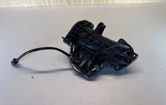 BMW 7 F01 F02 F03 F04 Air intake duct part SP06404