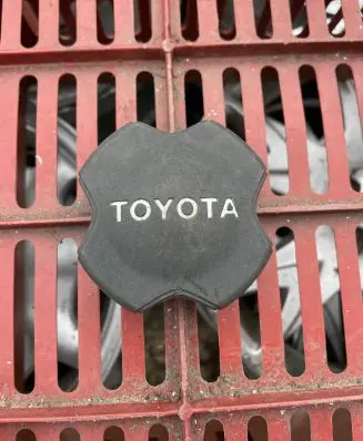 Toyota Corolla E80 Original wheel cap