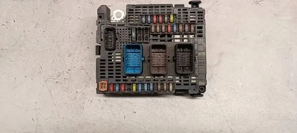 Peugeot 508 BSM Control unit 9677987580