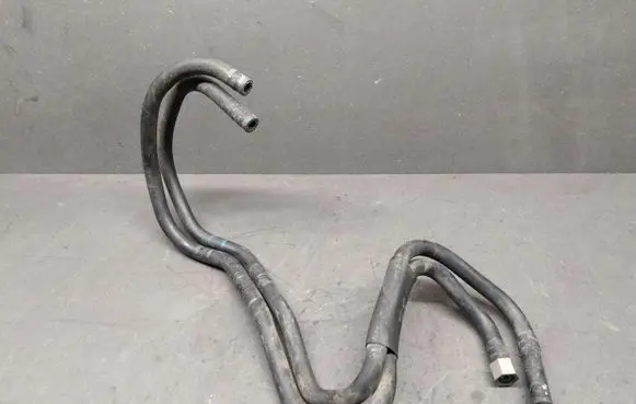 Audi A8 S8 D3 4E Fuel line/pipe/hose 4E0201404
