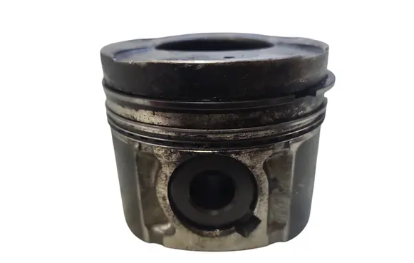 Opel Astra H Piston 