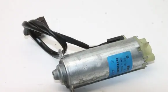 Mercedes-Benz S W220 Seat adjustment motor 2208201542