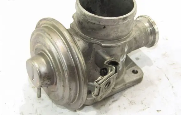 BMW 3 E46 EGR valve 7785452
