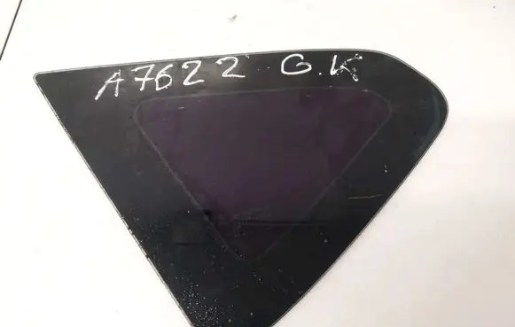 Nissan Qashqai Rear side window