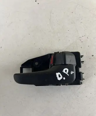 Mitsubishi Outlander Front door interior handle