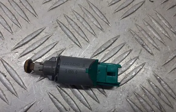Renault Scenic II - Grand scenic II Brake pedal sensor switch 8200168240-B