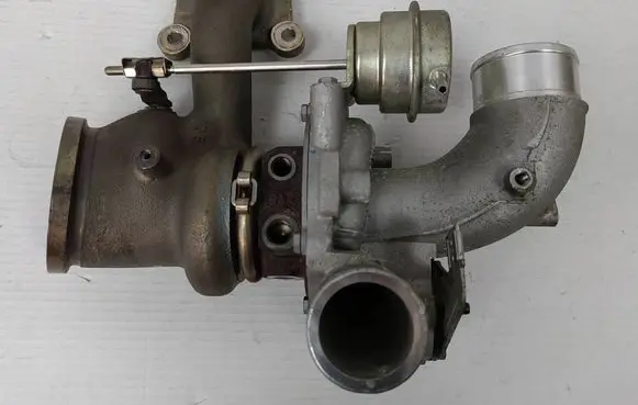 Ford Focus ST Turbo CJ5E6K682CG