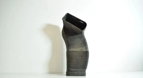 Audi A6 S6 C5 4B Air intake duct part 8D0129617E