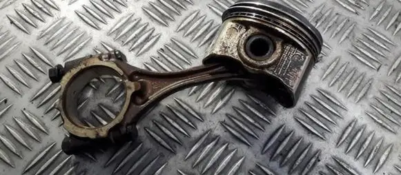 Lexus IS 200-300 Piston with connecting rod