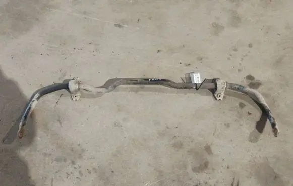 Volkswagen PASSAT B6 Front anti-roll bar/sway bar 