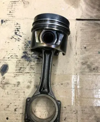 Volkswagen Tiguan Piston with connecting rod 038JDE