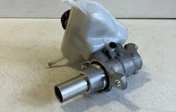 Mercedes-Benz EQC Master brake cylinder A2054300002