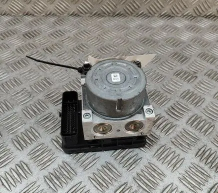 Skoda Superb B8 (3V) ABS Pump 5Q0614517DA 5Q0614517AH