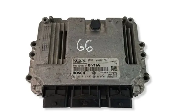Ford Focus Engine control unit/module 8M5112A650MA 0281012487 1039S20105