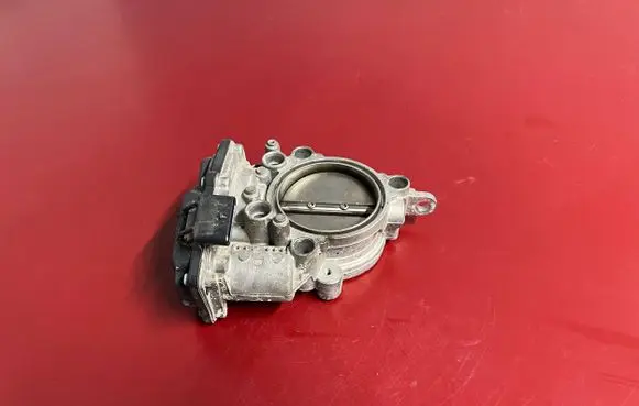 BMW X3 G01 Throttle valve 8601651 13548601651