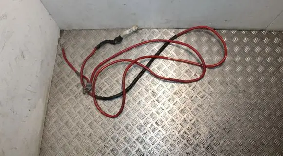 BMW 5 E39 Positive cable (battery) 1744603