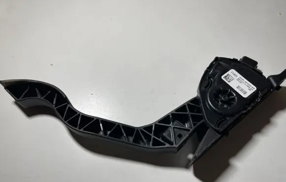 Ford Grand C-MAX Accelerator throttle pedal AV619F836AB