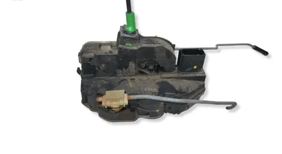 Opel Astra J Front door lock 