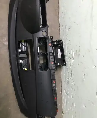 BMW 1 E81 E87 Dashboard 75064014
