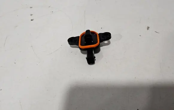 Alfa Romeo Giulia Airbag deployment crash/impact sensor 50536741