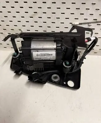 Volvo XC90 Air suspension compressor/pump 32315091AA 15150002063