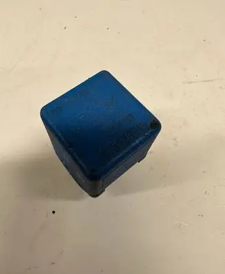 Mercedes-Benz E W124 Other relay 0015429919