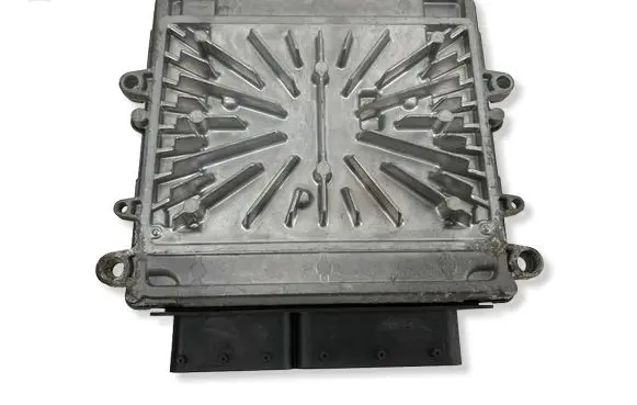 Volvo V70 Engine control unit/module 30729826A 0281012103