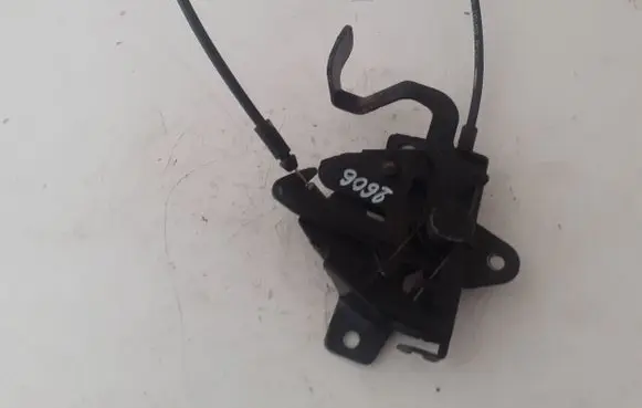 KIA Carens III Engine bonnet/hood lock/catch 791201D000