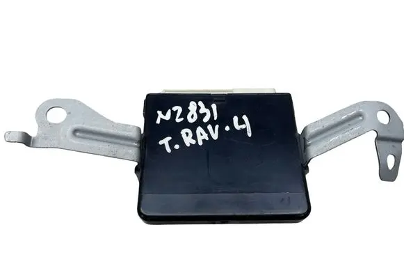 Toyota RAV 4 (XA40) Trunk lid opening control unit 8922242041 41481410971