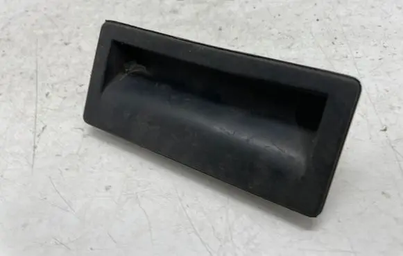 Audi A3 S3 8V Tailgate opening switch 5N0827567T