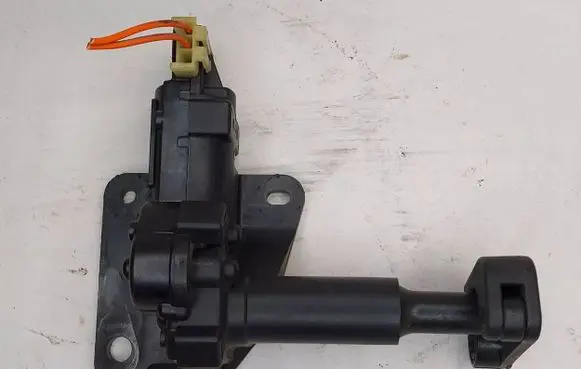 Chrysler Voyager Vent window/glass motor 04717607AB