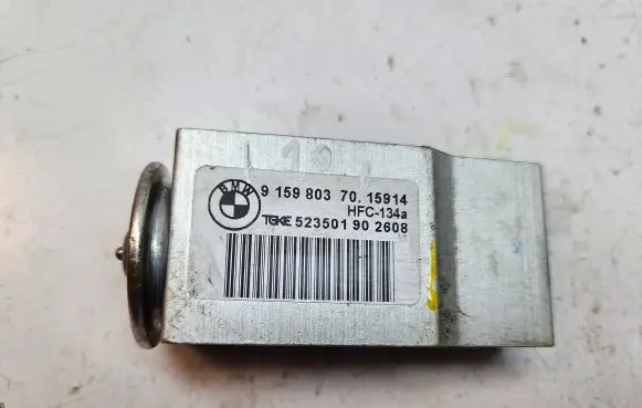 Air conditioning (A/C) expansion valve
