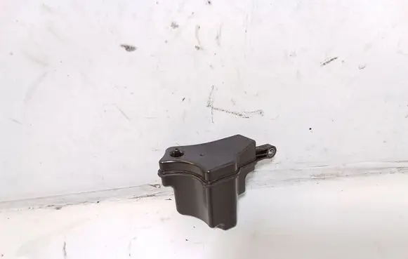 Jaguar XF X250 Vacuum air tank 9X2Q9Y498AB