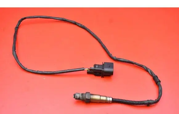 Audi A4 S4 B6 8E 8H Lambda probe sensor 0258007090