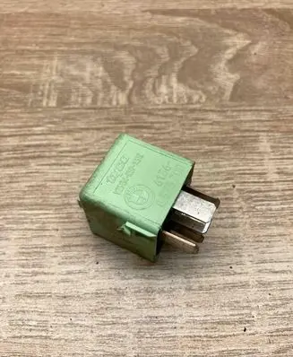 BMW 5 E60 E61 Other relay 8373700 V23134K59X312