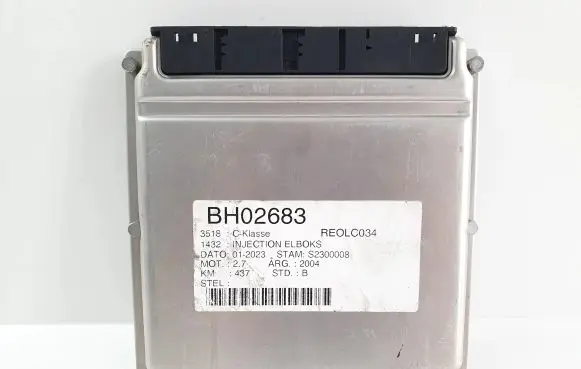 Mercedes-Benz CLK A209 C209 Engine control unit/module A6121535579 0281011182