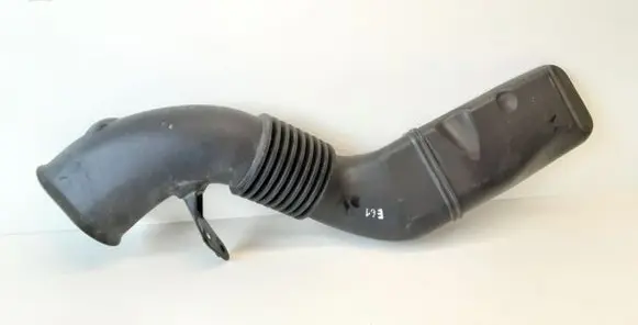 Air intake hose/pipe