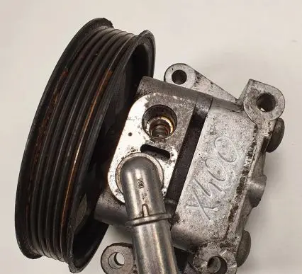 Jaguar X-Type Power steering pump DRM99016