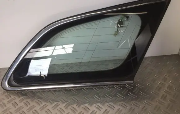Toyota Avensis T270 Rear side window 43R00048