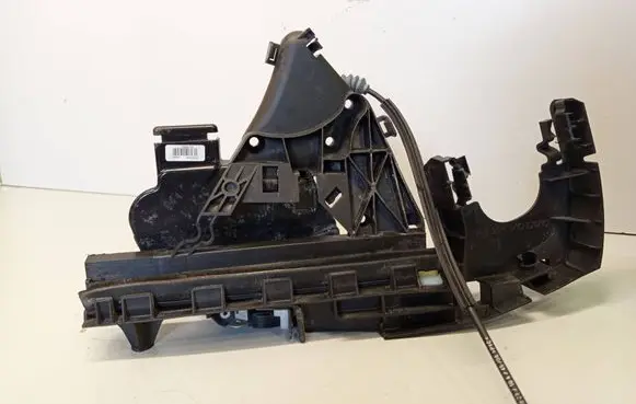 Volvo V50 Front door lock 30699786 30699109